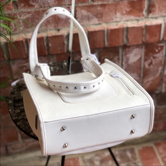 Montana West Floral White Concealed Carry Tote - Picture 5 of 8